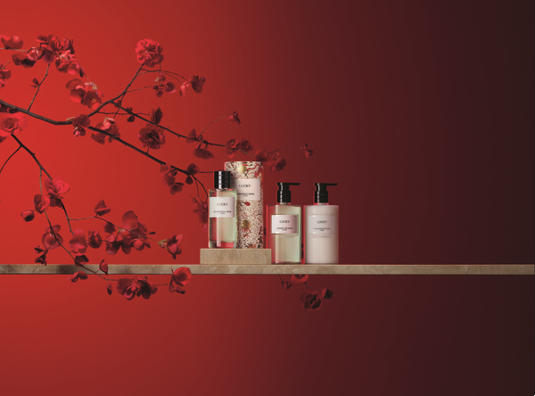 Chanel推出红色山茶花系列;Dior迪奥香氛世家典藏系列;兰蔻「黑桃红心」丝绒限定唇膏礼盒全新上市... | 新品速递