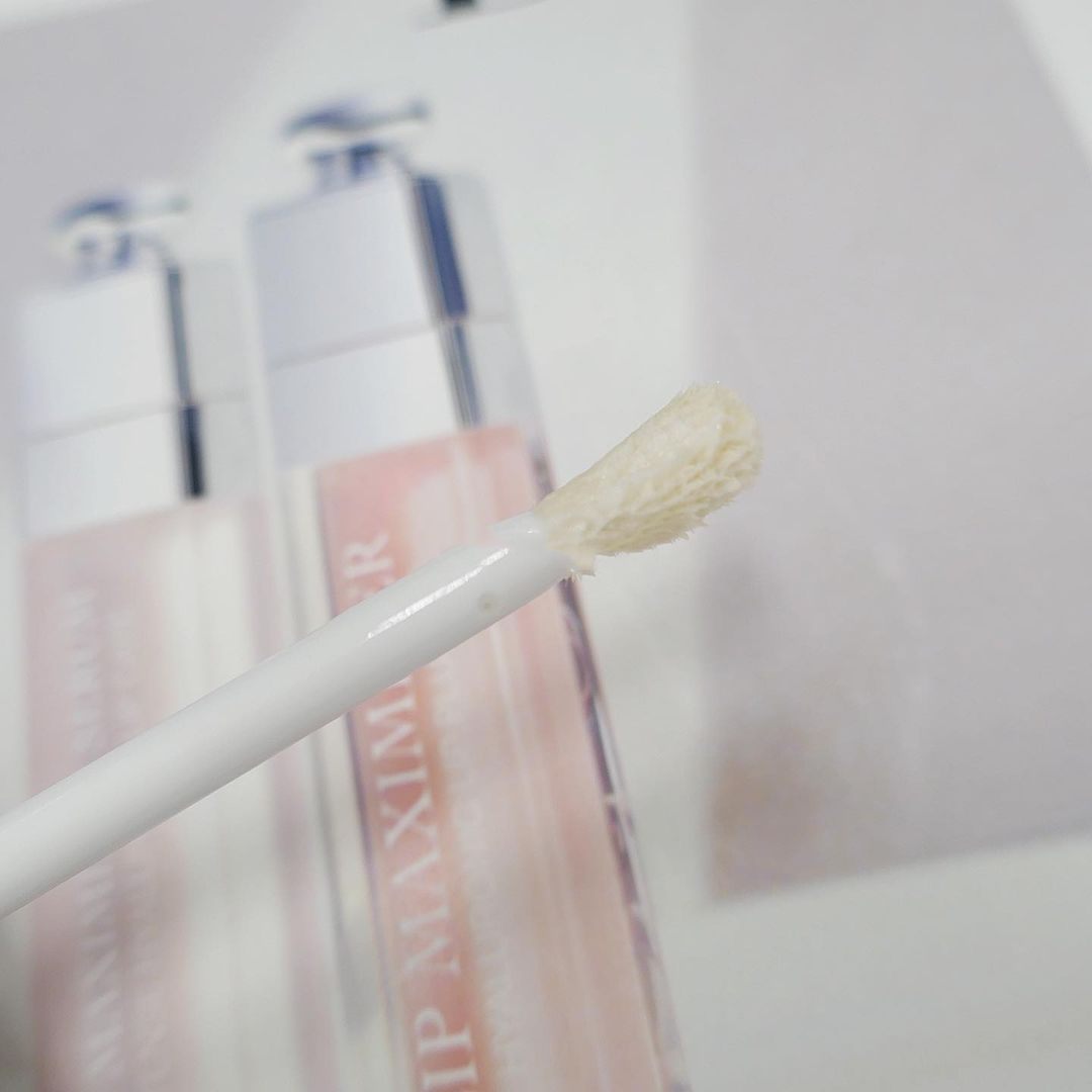 Chanel推出红色山茶花系列;Dior迪奥香氛世家典藏系列;兰蔻「黑桃红心」丝绒限定唇膏礼盒全新上市... | 新品速递
