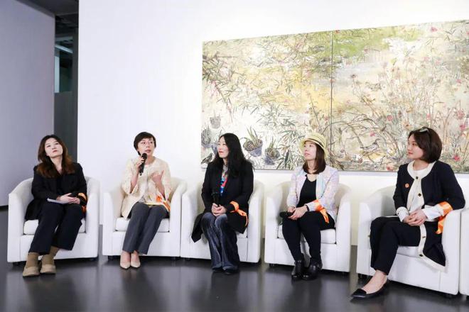 小红书将提升直播业务为独立部门;POLA集团或将终止两大高端品牌运营;COSMAX推出定制化妆品平台... | 美妆风向标