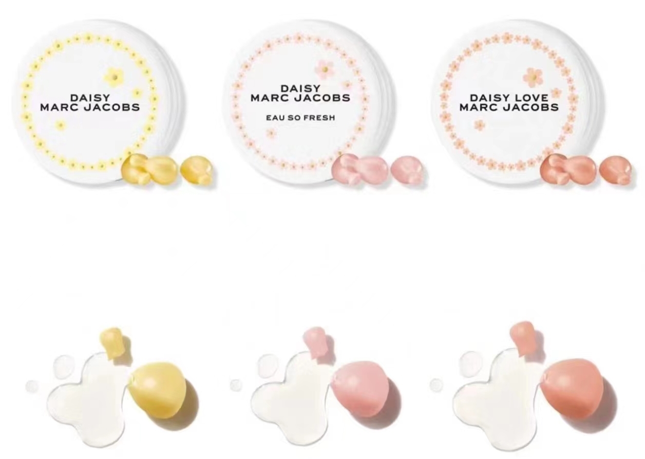 MarcJacobs胶囊便携香水;Dior×可口可乐联名系列;COLORKEY×DQ冰激凌唇釉系列... | 新品速递