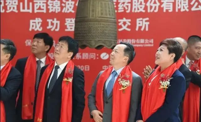 快手因侵权纠纷起诉小红书;雅诗兰黛公司数据遭黑客入侵;丝芙兰计划对中国业务进行彻底革新... | 美妆风向标