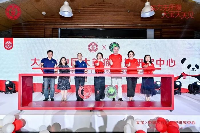 快手因侵权纠纷起诉小红书;雅诗兰黛公司数据遭黑客入侵;丝芙兰计划对中国业务进行彻底革新... | 美妆风向标