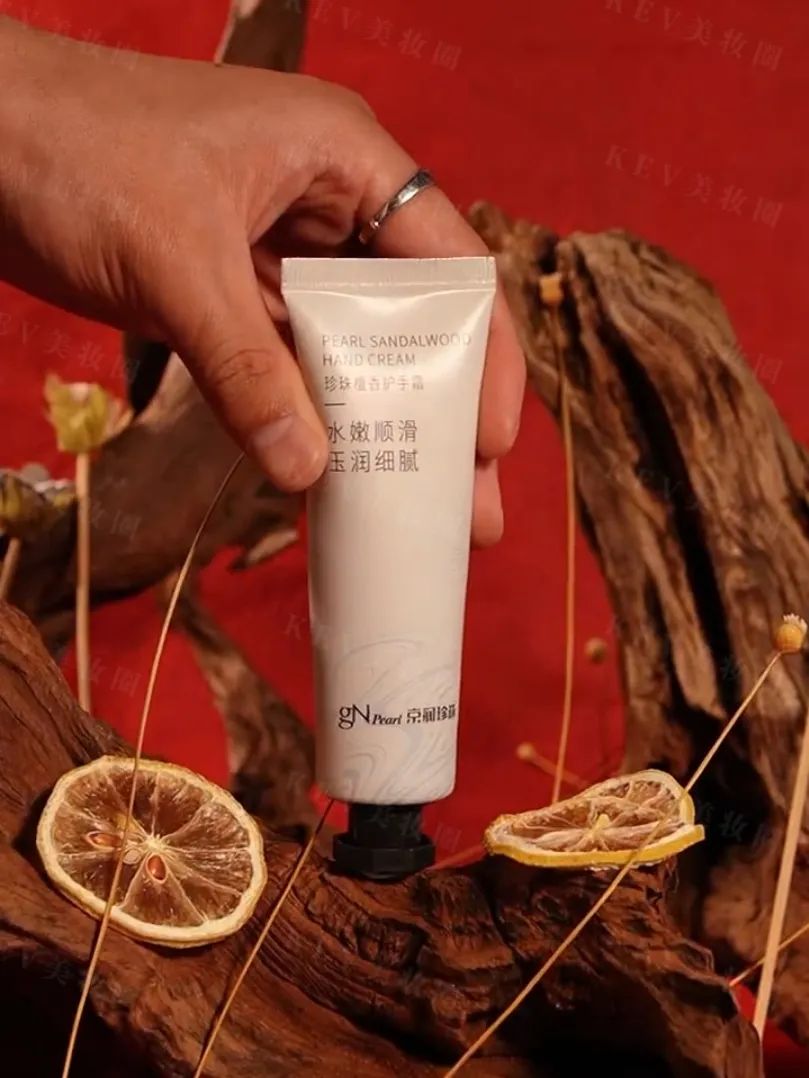 美妆圈一周新品:肌活充能面膜;瑷尔博士精研凝光多维防晒乳;米蓓尔锁扣霜;黑爪四季系列... | 新品速递