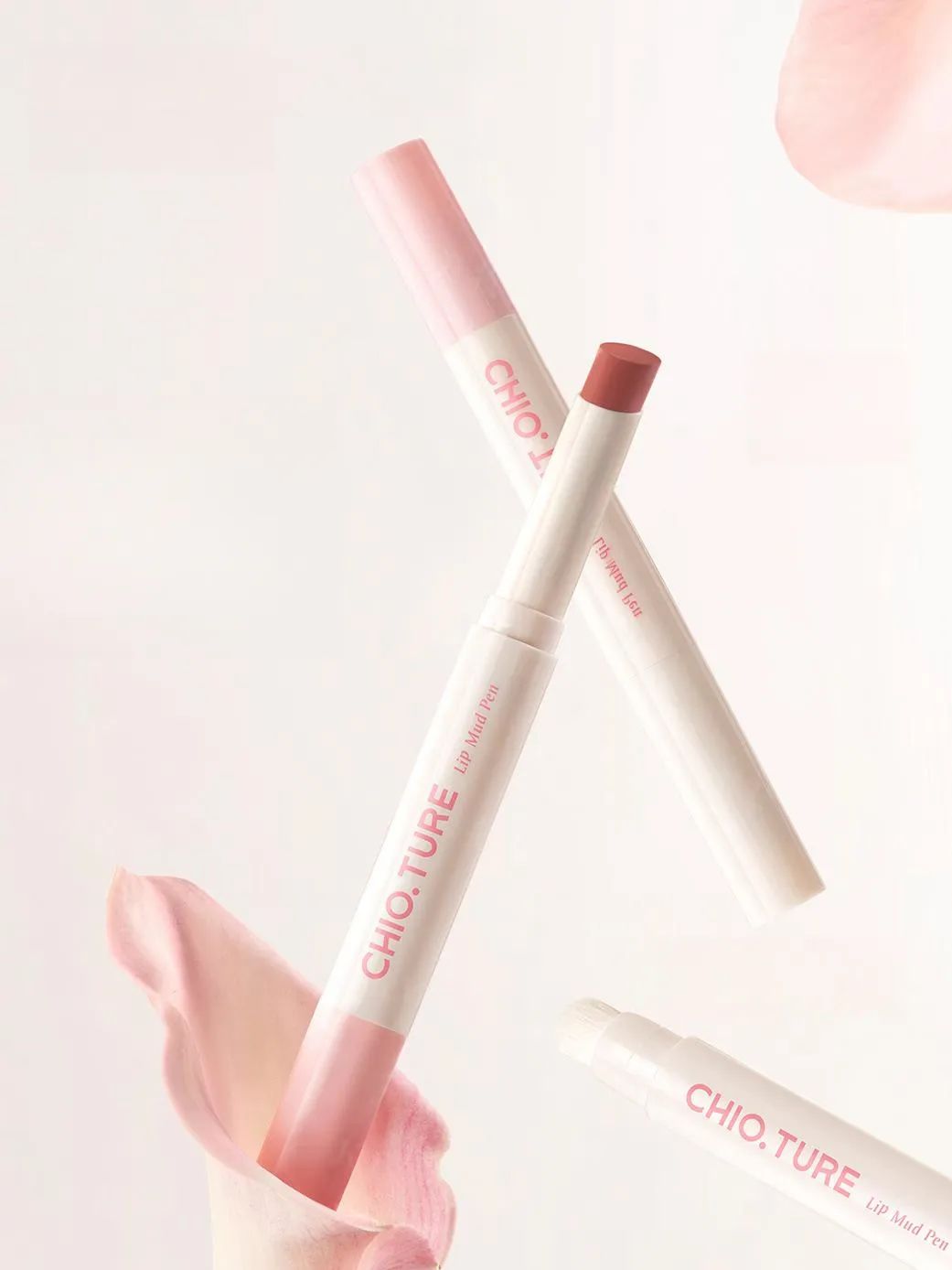 美妆圈一周新品(下):CT好莱坞系列唇膏与唇线笔;dasique代曦可色彩工作室系列;BABI秀场定妆喷雾... | 新品速递