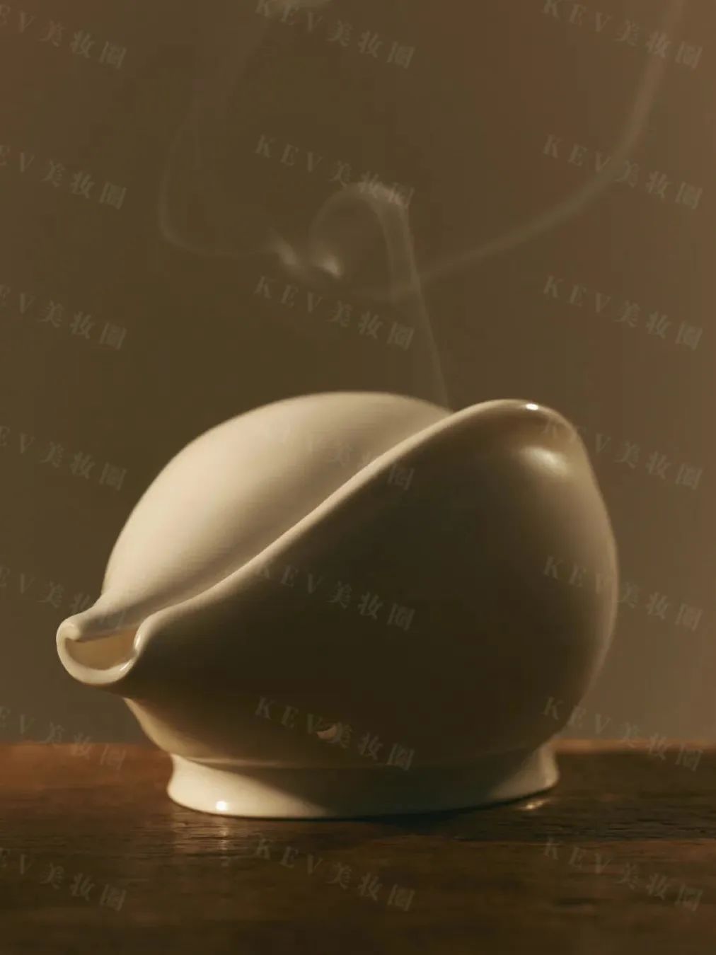 1、PRAMY 1.jpg 美妆圈一周新品(上):雅诗兰黛高跟金管唇膏;珂拉琪小金筷二叉水眉笔;卡地亚香油... | 新品速递