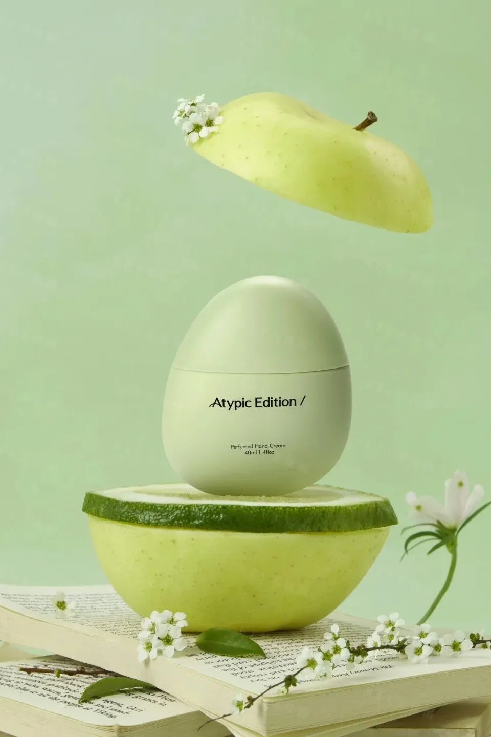 4、CT 2.jpg 美妆圈一周新品(上):OLAY黑管精华;可复美焦点水乳;资生堂日夜水光弹;纪梵希绅士雅集至臻香水... | 新品速递