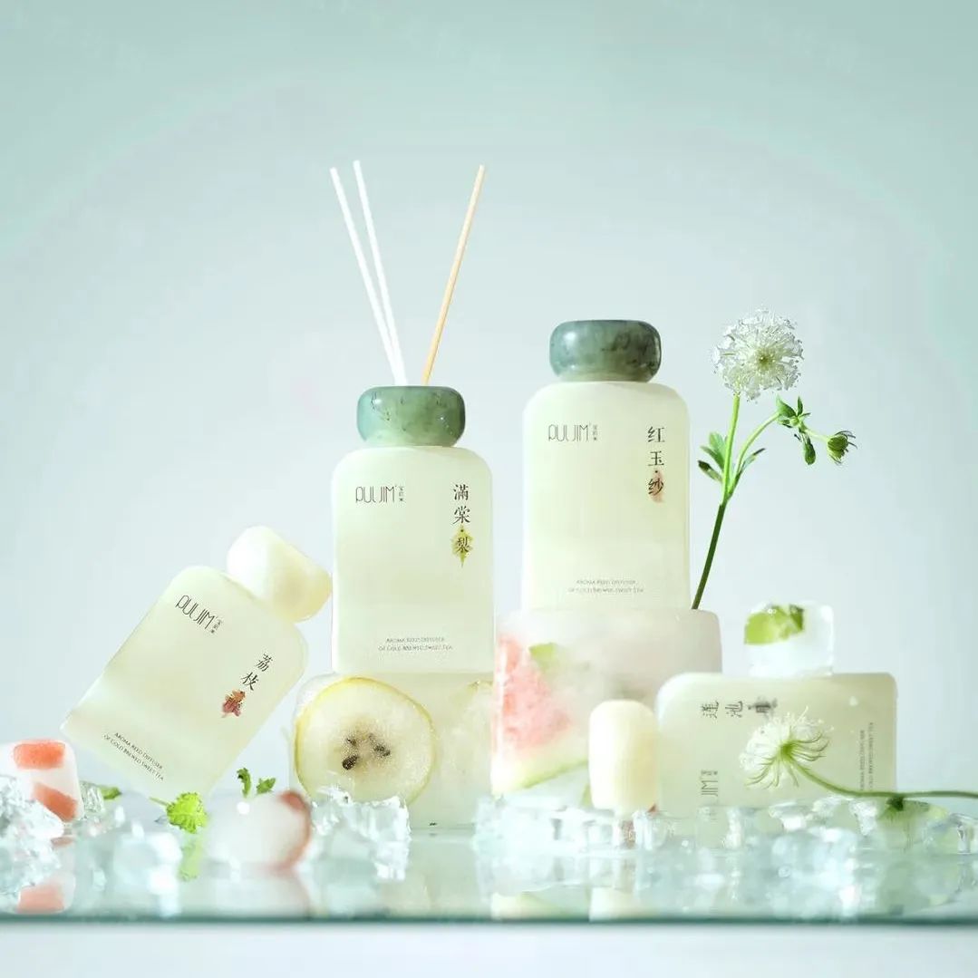 美妆圈一周新品(上):UNNY悠宜巴适系列唇部精华蜜;酵色铠甲蝴蝶限定系列;Bobbi Brown吃豆人联名系列 | 新品速递