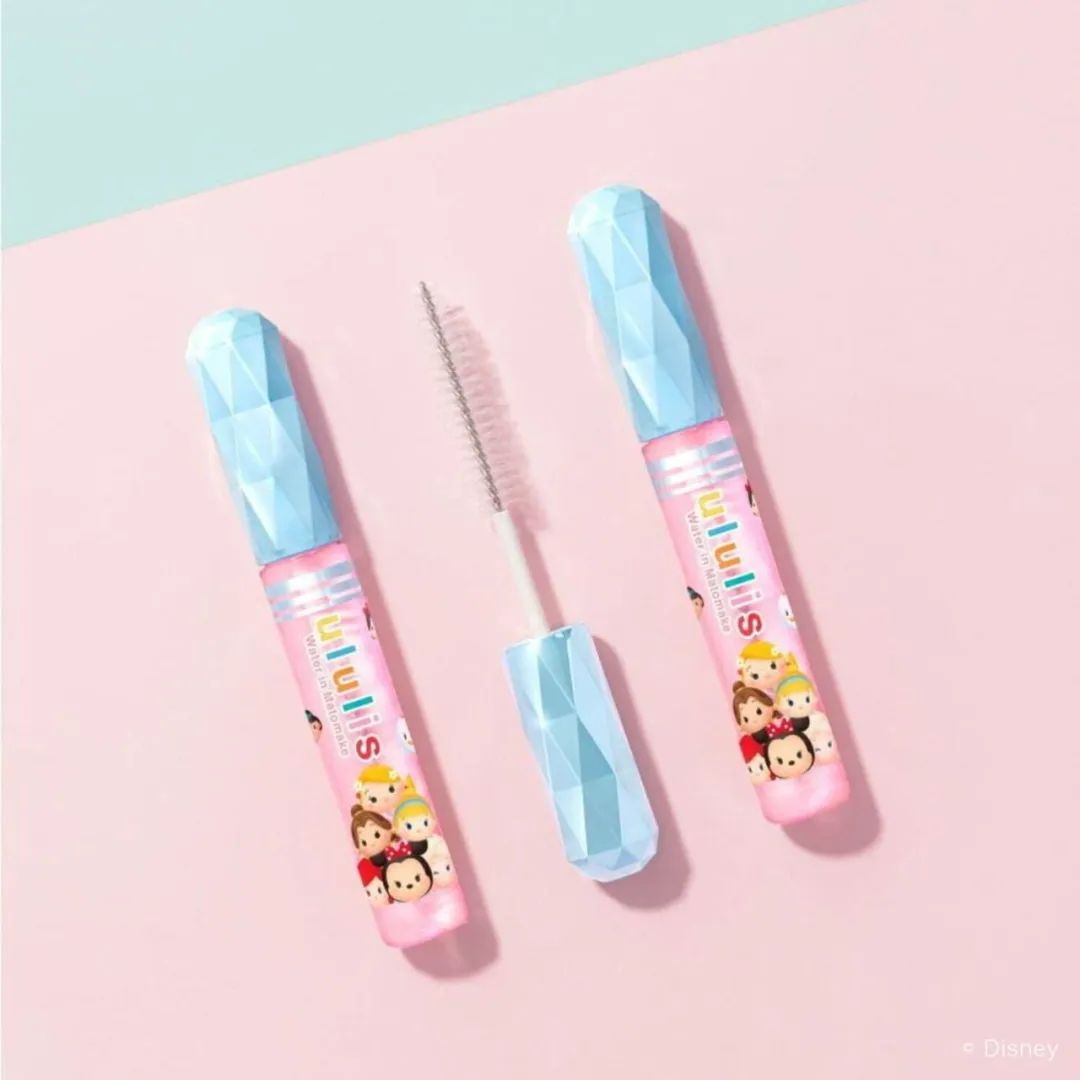 海外上新：勃肯鞋新开足护系列；凝胶转牛奶配方磨砂膏；睫毛膏型护发棒… | 新品速递