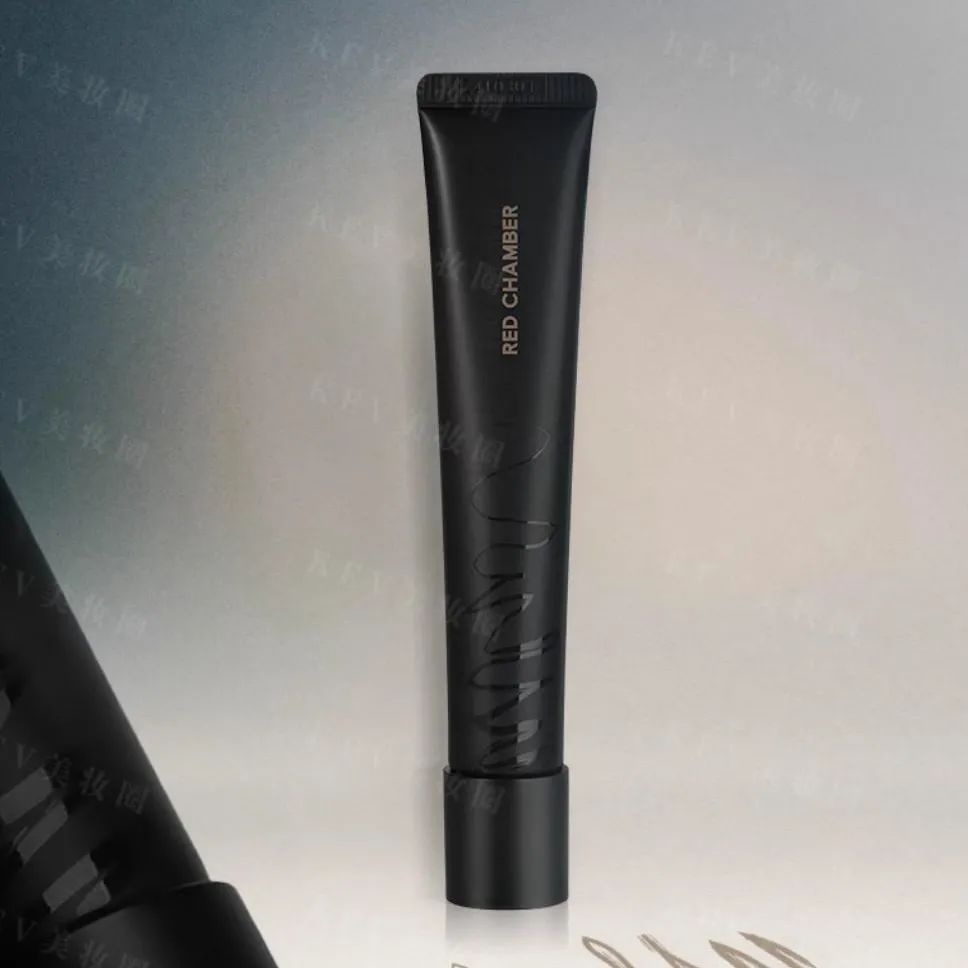 美妆圈一周新品(上):卡姿兰小混猫粉底液;FanBeauty红毯唇膏;clio彩虹糖系列固体唇蜜... | 新品速递