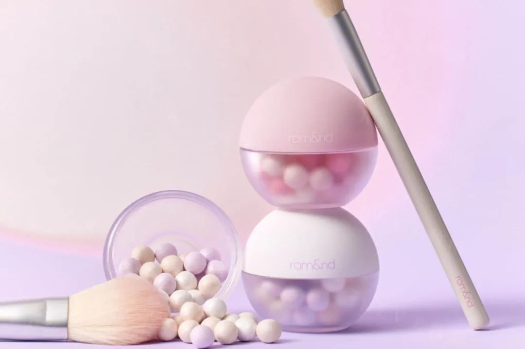 美妆圈一周新品(上):卡姿兰小混猫粉底液;FanBeauty红毯唇膏;clio彩虹糖系列固体唇蜜... | 新品速递