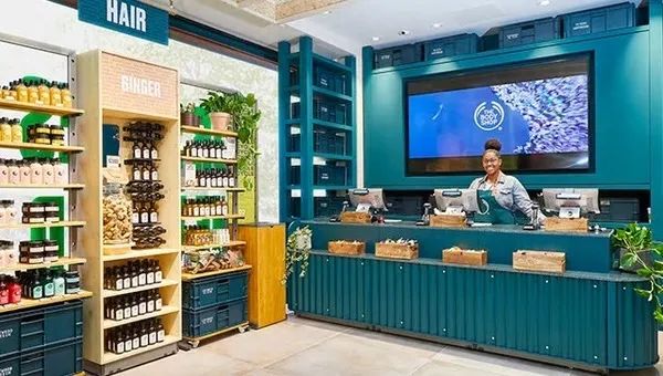 一周热点:贝玲妃回归中国市场重启海外旗舰店;天猫公布出海增长计划榜单;阿里巴巴支付30亿元和解集体诉讼垄断行为 | 美妆风向标