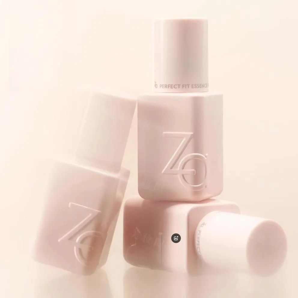 9、薇诺娜.jpg 美妆圈一周新品(上):Colorkey珂拉琪冰淇淋小罐泥;MLB鎏金粉气垫;THREE假日系列眼影盘... | 新品速递