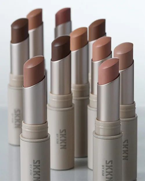 海外上新：隐形防晒霜；锁头唇釉；蛋壳霜状腮红；棉花糖香水… | 新品速递