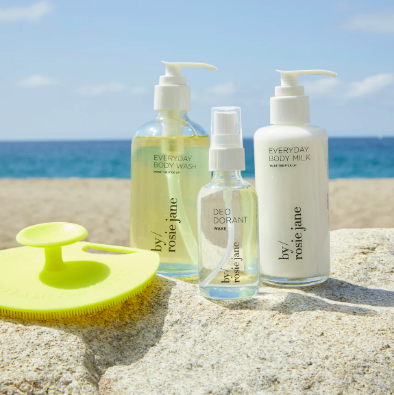 海外上新：隐形防晒霜；锁头唇釉；蛋壳霜状腮红；棉花糖香水… | 新品速递