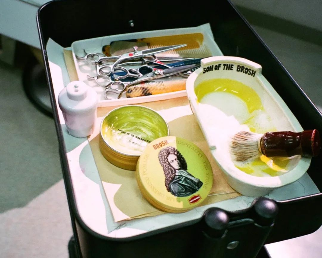 海外上新：胶原蛋白促进剂；“油包水”绿蚕丝面膜；唇手多功能保湿膏；夜之香水… | 新品速递