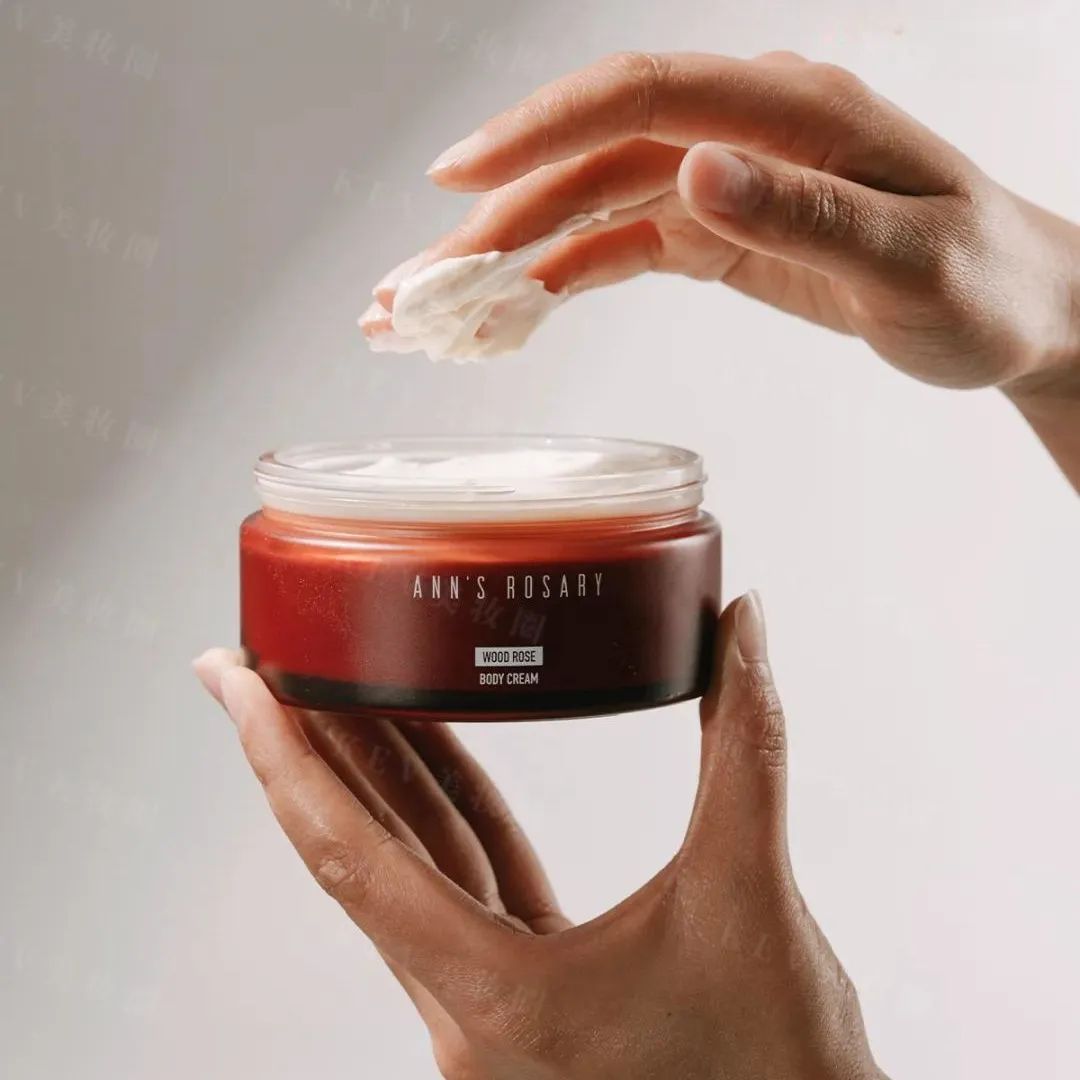 美妆圈一周新品(下):IPSA黑晶水精华;Lavas荒境之水系列香氛护手霜;Clinique倩碧院线专研系列 | 新品速递