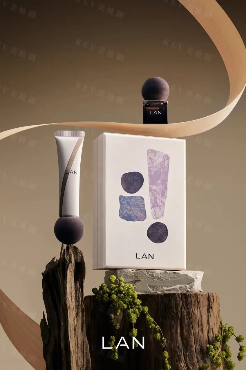 4、CT 3.jpg 美妆圈一周新品(下):IPSA黑晶水精华;Lavas荒境之水系列香氛护手霜;Clinique倩碧院线专研系列 | 新品速递