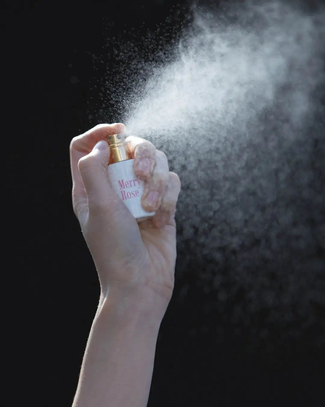 海外上新：体温变化香水；可食用防晒；诞生石高光；哈利波特联名系列… | 新品速递