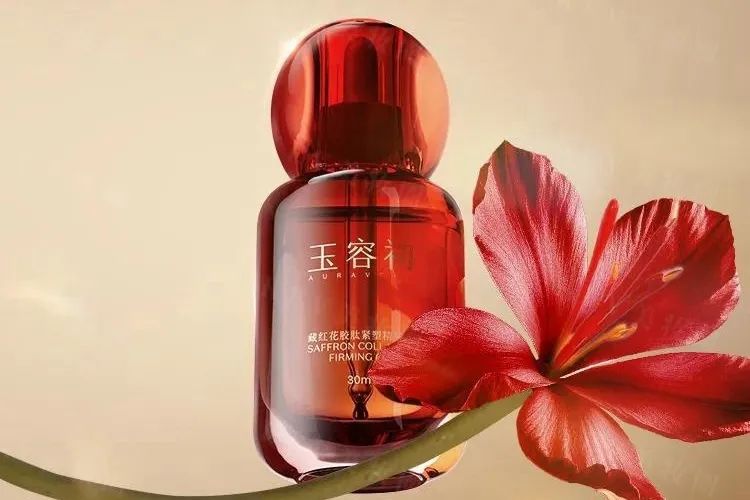 美妆圈一周新品(下):雅诗兰黛胶原水乳;OLAY第5代水光小白瓶;娇兰第四代复原蜜;莱珀妮白鱼子酱精华... | 新品速递