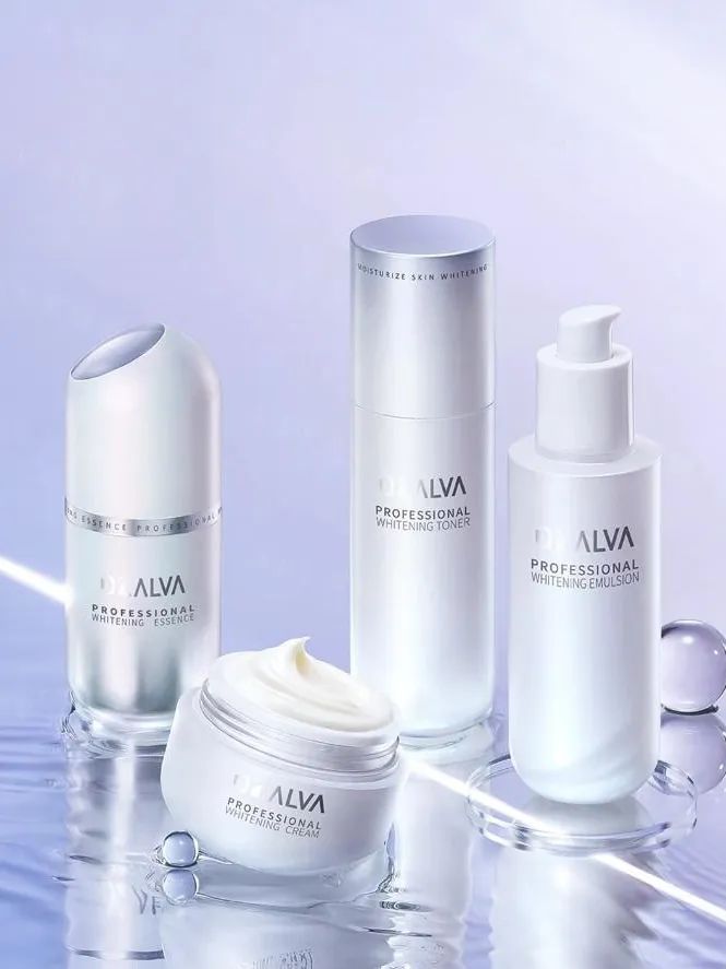 1、PRAMY 1.jpg 美妆圈一周新品(下):雅诗兰黛胶原水乳;OLAY第5代水光小白瓶;娇兰第四代复原蜜;莱珀妮白鱼子酱精华... | 新品速递