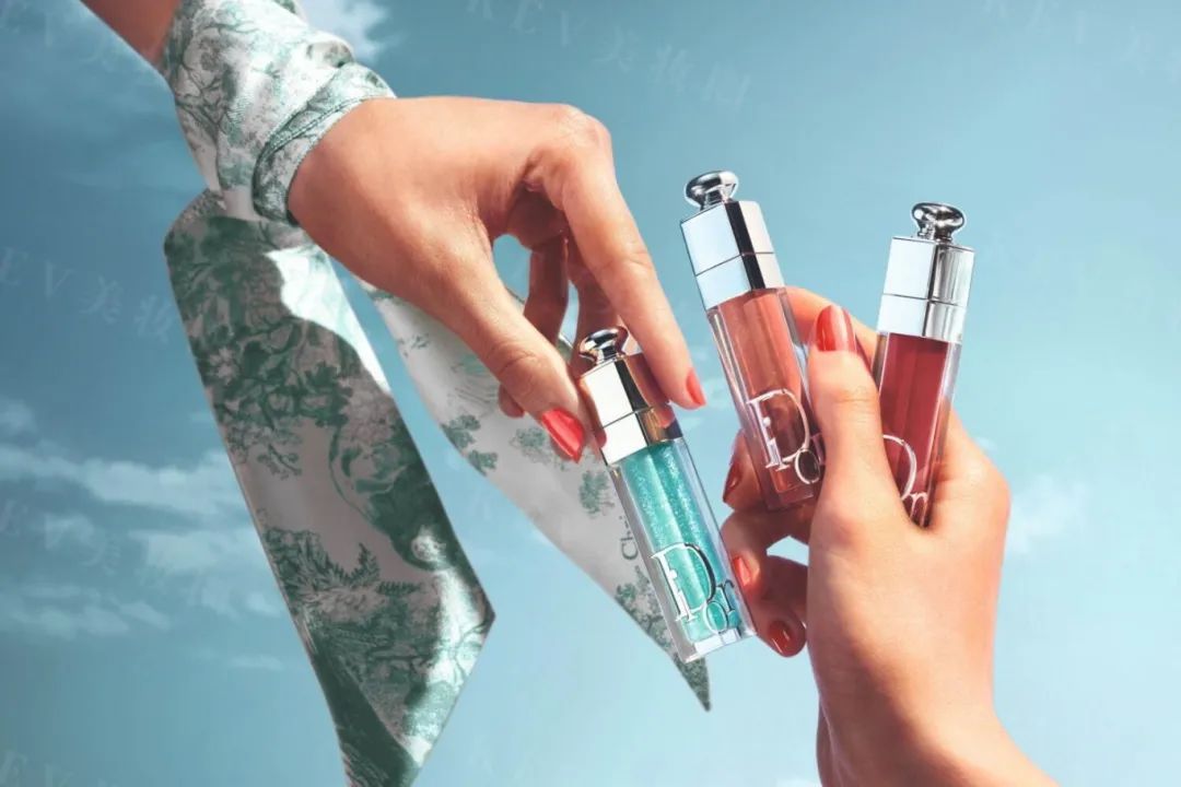 美妆圈一周新品(上):橘朵橘标高性能彩妆;七寸九印迹香水纹身贴;欧莱雅焊妆红喷;恋火海岛系列... | 新品速递