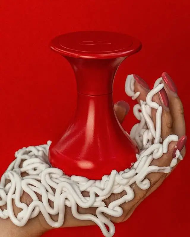 AI光疗抗衰面膜;情绪药妆系列;香氛防晒喷雾;哈利·波特怪味豆眼影… | 海外上新
