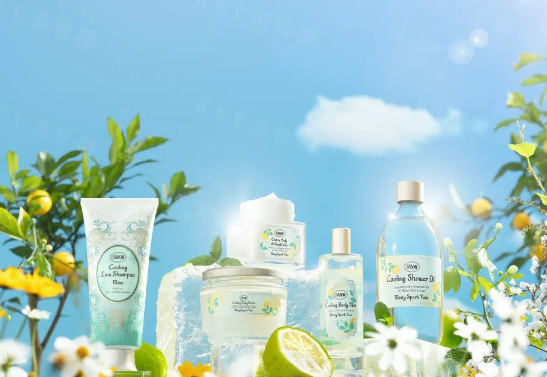 美妆圈一周新品(上):OLAY肽棒次抛;雅诗兰黛智妍胶原水乳;观夏2025氤氲冰夏时节香薰系列... | 新品速递