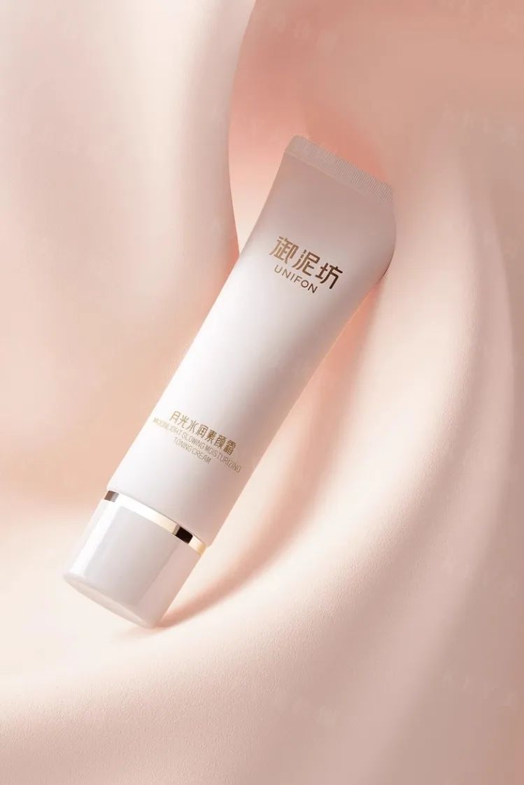 美妆圈一周新品(下):John Jeff姜黄持妆粉底液;彩棠气色多用膏;阿玛尼小冰棒唇精华;迪奥后台系列腮红... | 新品速递