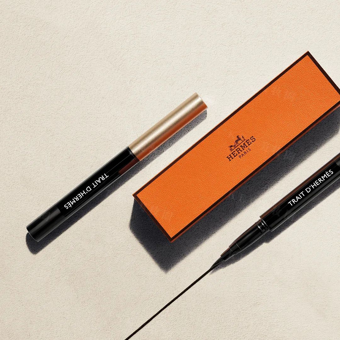 美妆圈一周新品(下):毕生之研双效酶磨皮控油冻干粉饼;YSL All Hours粉底液;花西子蝶翼清影修容盘... | 新品速递