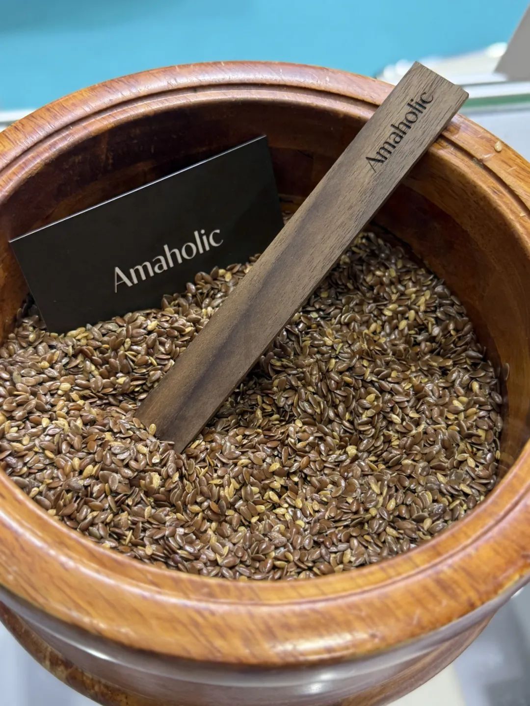 本土草本、多巴胺情绪、精准护理、宠物人文......探寻东盟展海外美妆新动向 | 行业洞察