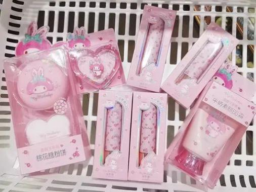 美妆新战场:便利店、名创优品为何爱上“自有品牌”?