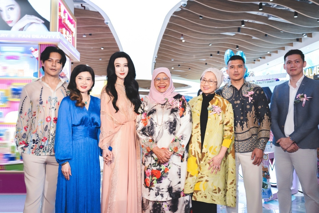 东方美妆闪耀南洋:Fan Beauty Diary马来西亚屈臣氏盛大启航