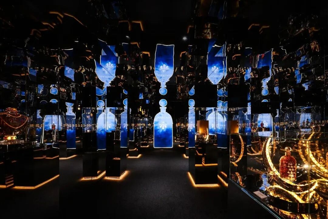 当“怀旧”成了最前卫的表达 | 营销事纪