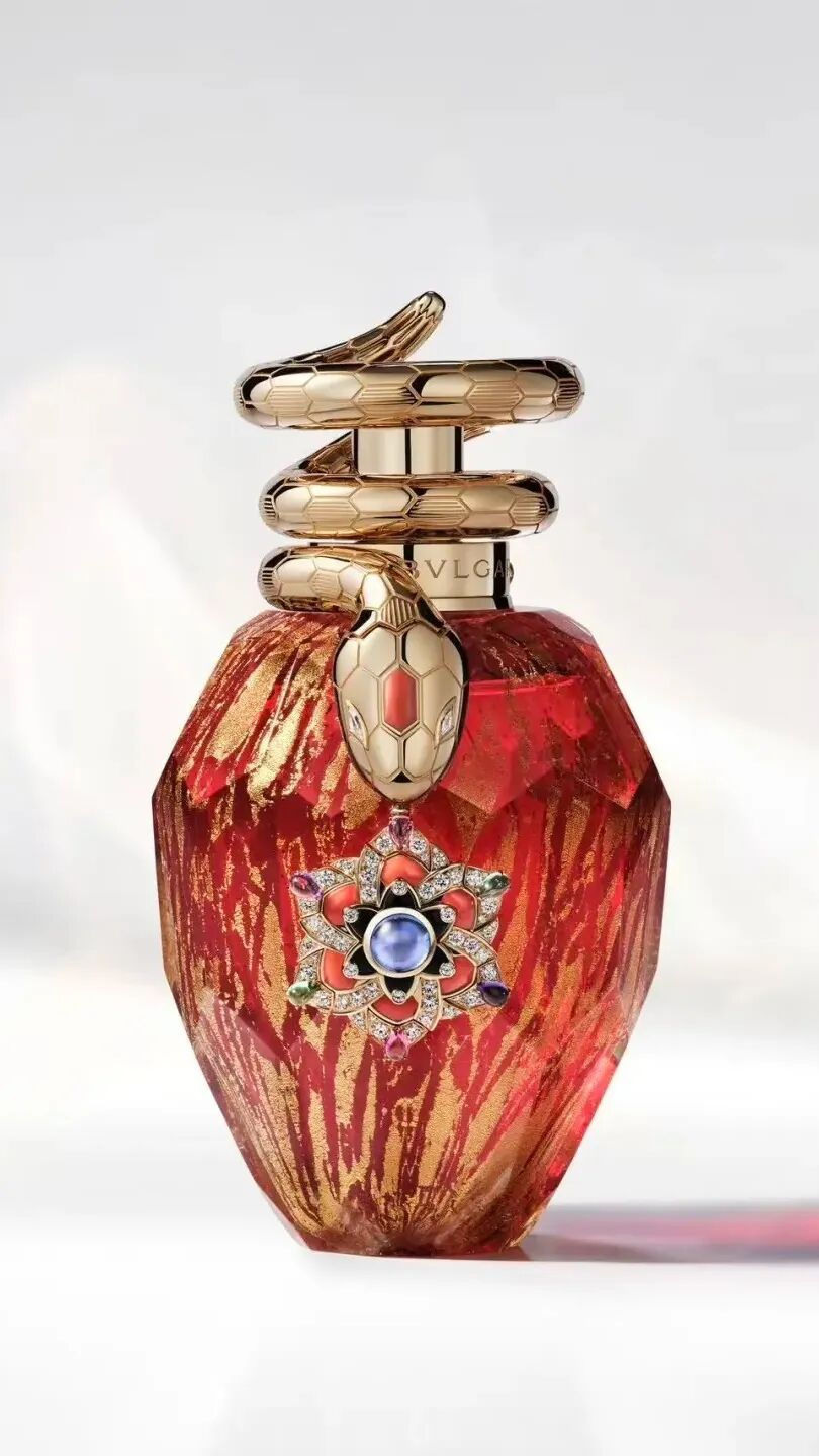 美妆圈一周新品(上):百雀羚「色修」唇部精华;方里奶皮子妆前;无印良品米糠发酵彩妆系列... | 新品速递