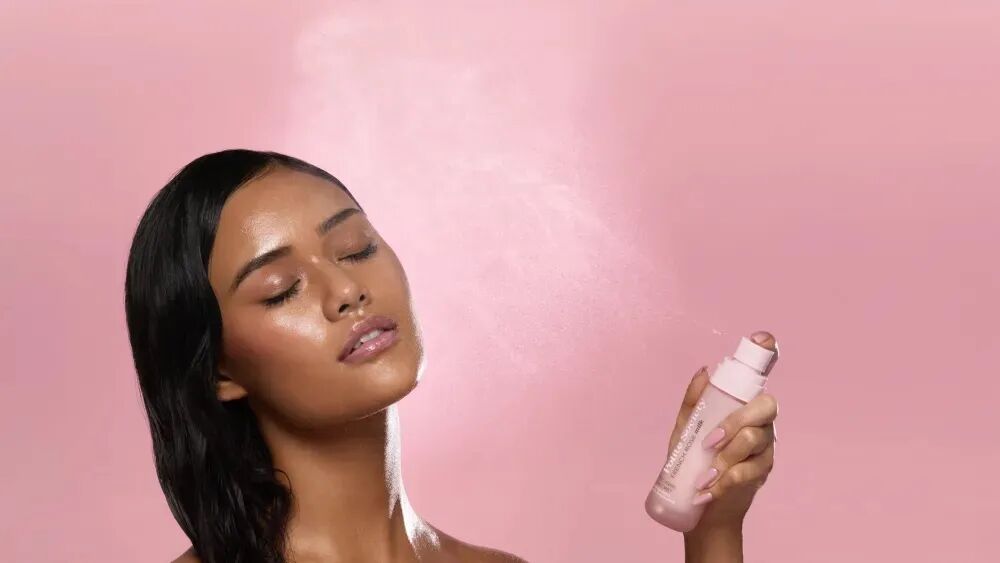 中检院征集化妆品标准立项建议；市监局起草《广告引证内容执法指南（意见稿）》；商务部：支持跨境电商、海外仓新业态 | 美妆风向标