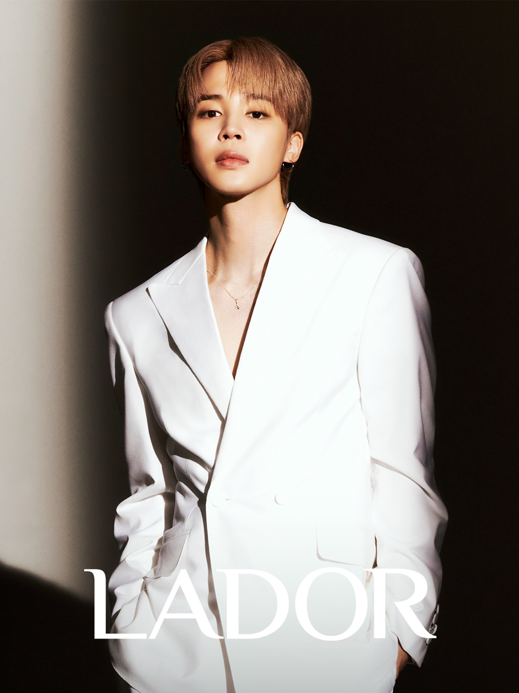 中检院征集化妆品标准立项建议；市监局起草《广告引证内容执法指南（意见稿）》；商务部：支持跨境电商、海外仓新业态 | 美妆风向标