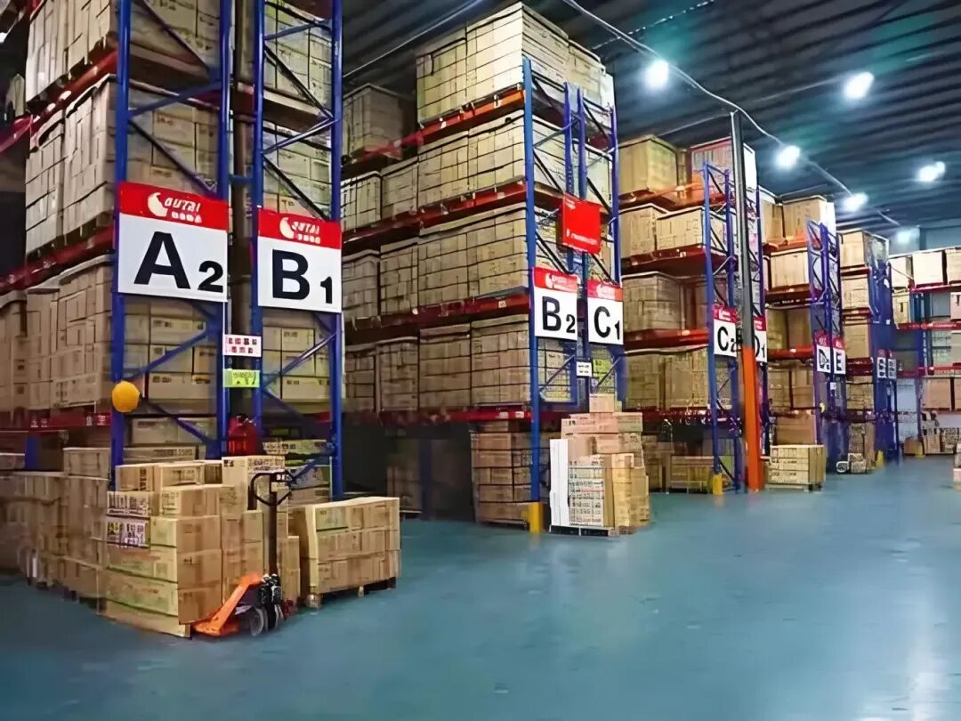 中检院征集化妆品标准立项建议；市监局起草《广告引证内容执法指南（意见稿）》；商务部：支持跨境电商、海外仓新业态 | 美妆风向标