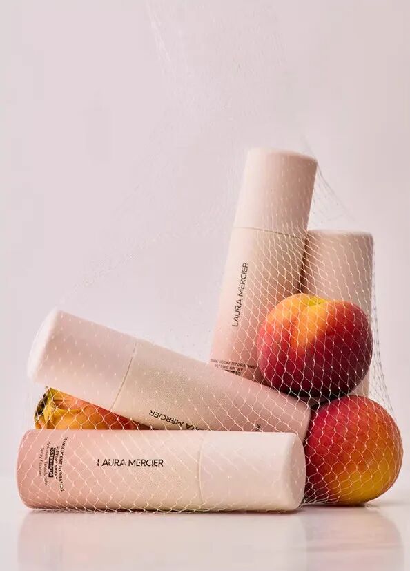 美妆圈一周新品（下）：欧莱雅黑金妆前乳；Colorkey珂拉琪「旋转木马」系列；罗拉玛希水光小粉喷... | 新品速递