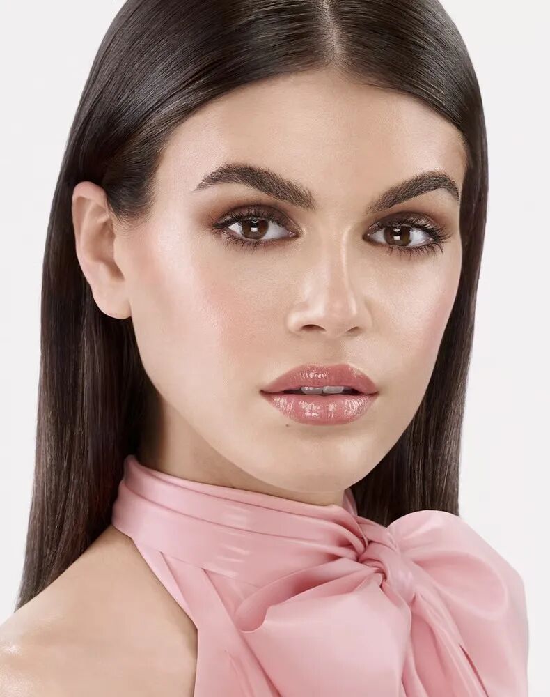 周热点:万宁宣布退出中国内地市场;若羽臣、水羊股份陷口服美容品牌独家代理权之争;丝芙兰将减少并退出口服美容赛道 | 美妆风向标