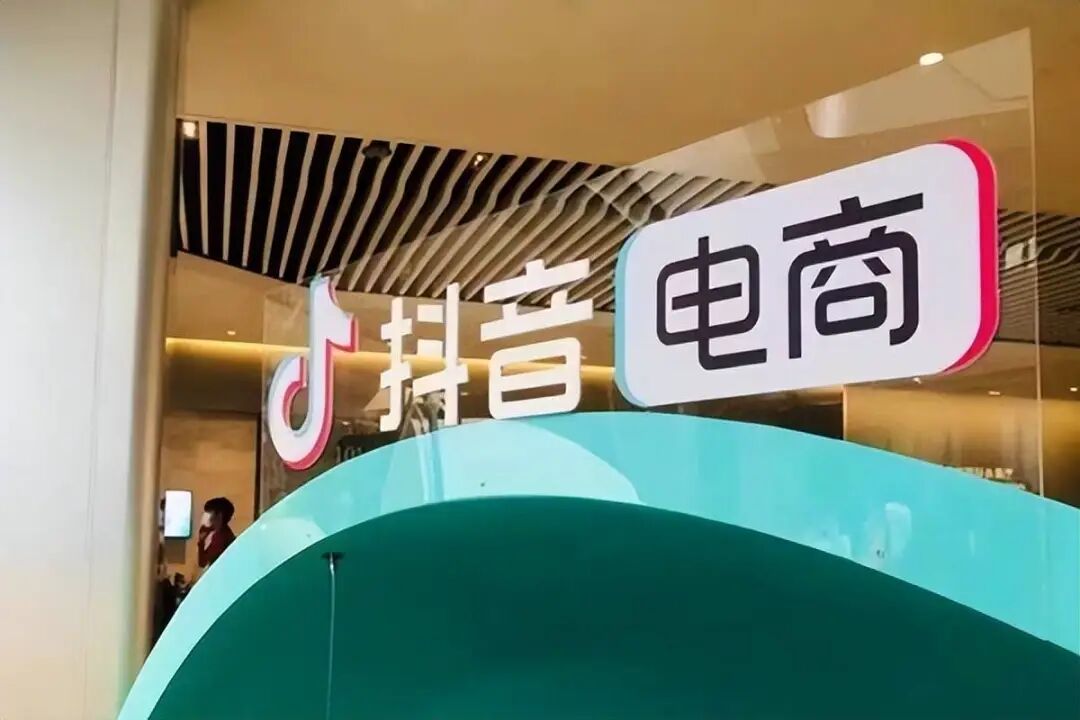 周热点:万宁宣布退出中国内地市场;若羽臣、水羊股份陷口服美容品牌独家代理权之争;丝芙兰将减少并退出口服美容赛道 | 美妆风向标