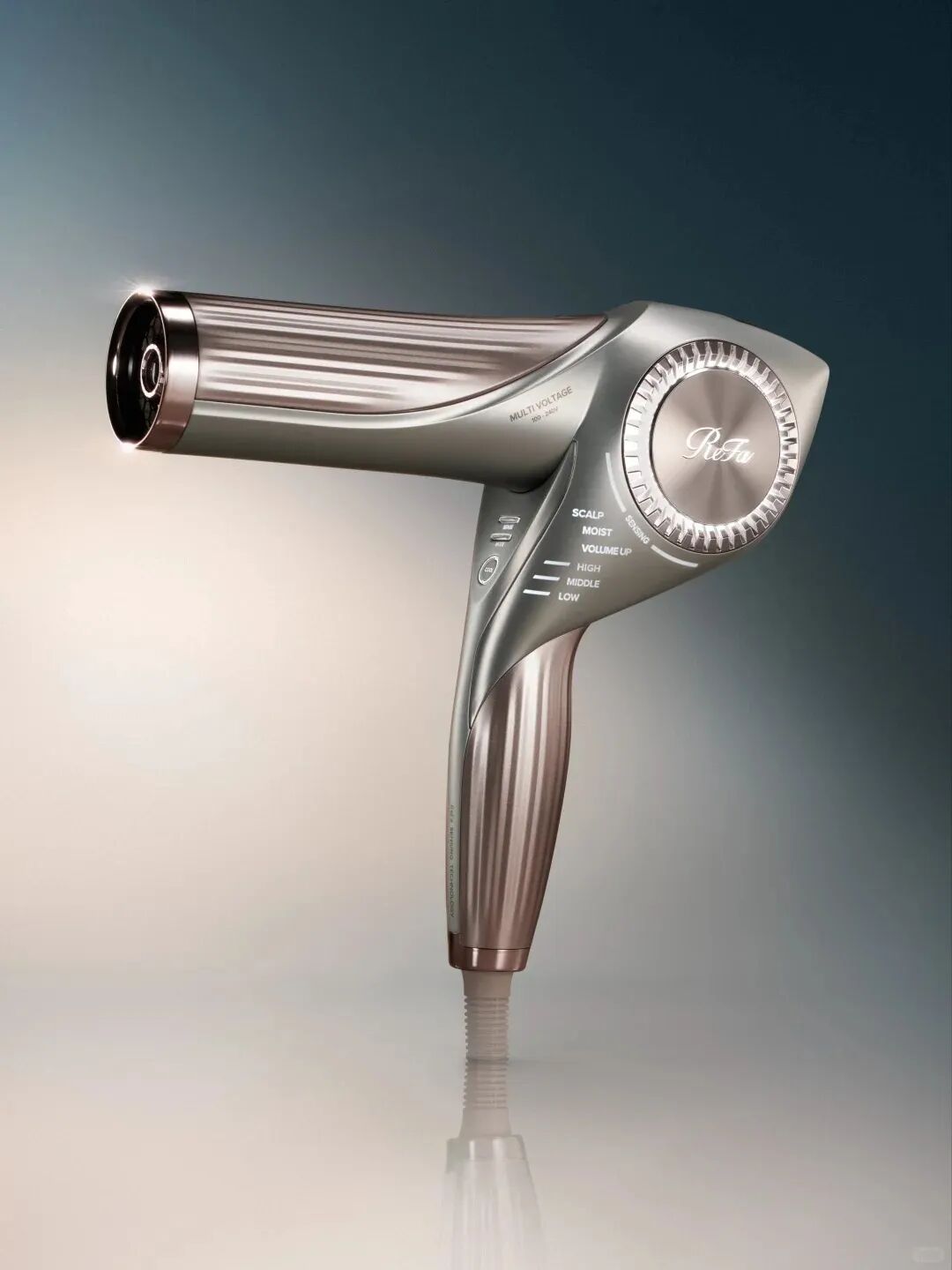 美妆圈一周新品（下）：雅诗兰黛智妍胶原建模精华；珀莱雅男士钛银系列；阿玛尼「白钥匙」面霜... | 新品速递