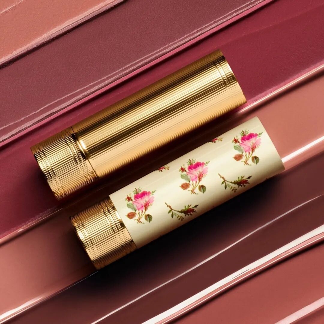 美妆圈一周新品（上）：娇韵诗双萃粉底液；酵色钻石棒眼影；玛丽黛佳奔赴限定系列；丰添防脱精华喷雾... | 新品速递