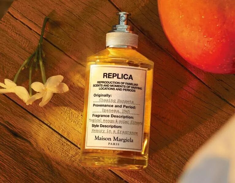 一周新品（上）：PASSIONAL LOVER恋火柔润缎光多用膏；3CE小硬糖唇釉；酵色蛋肌腮红液；Dior迪奥真我浓情香精... | 新品速递