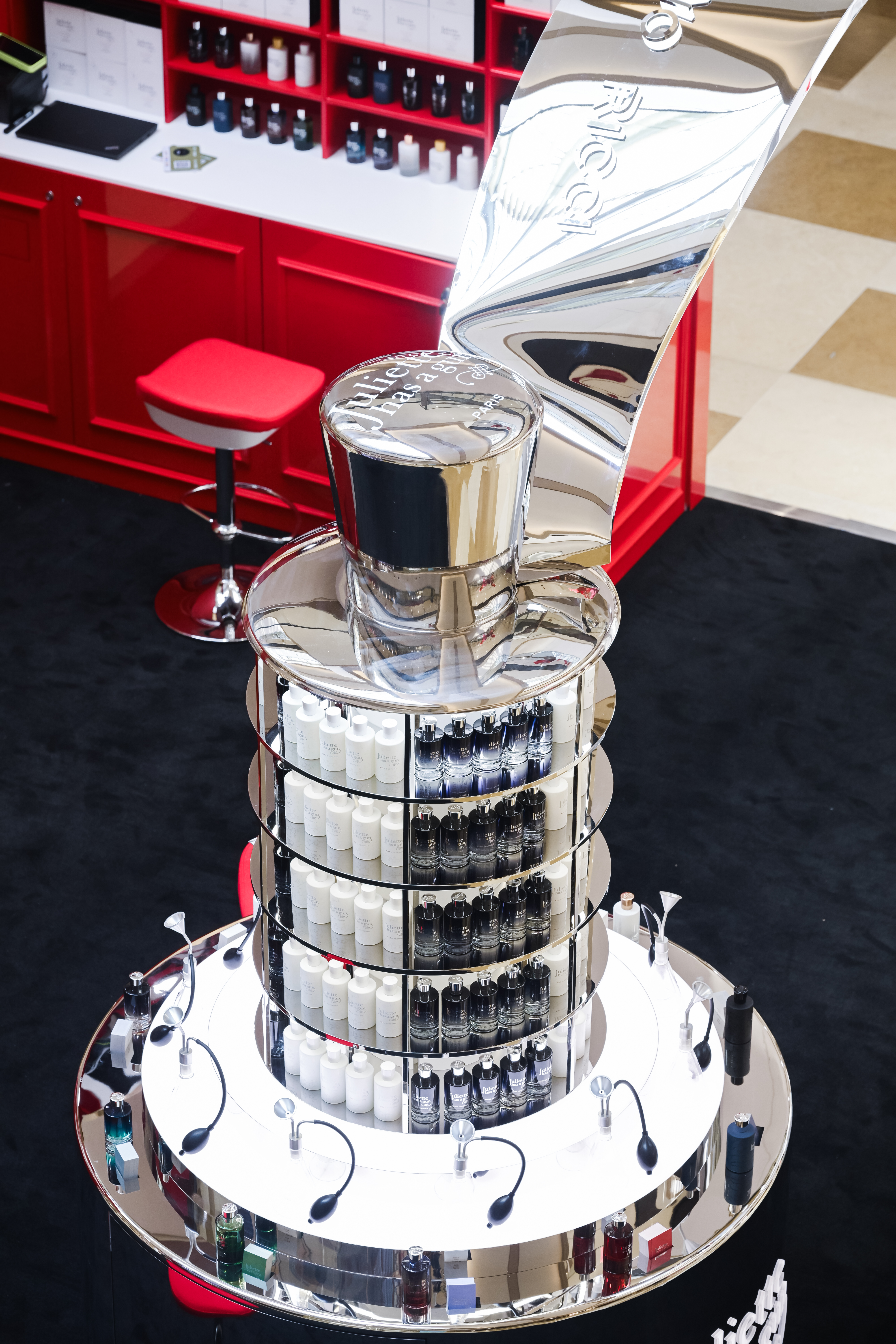 佩枪朱丽叶全球首个线下快闪店，「朱丽叶的灵魂穿香」重磅登陆上海！