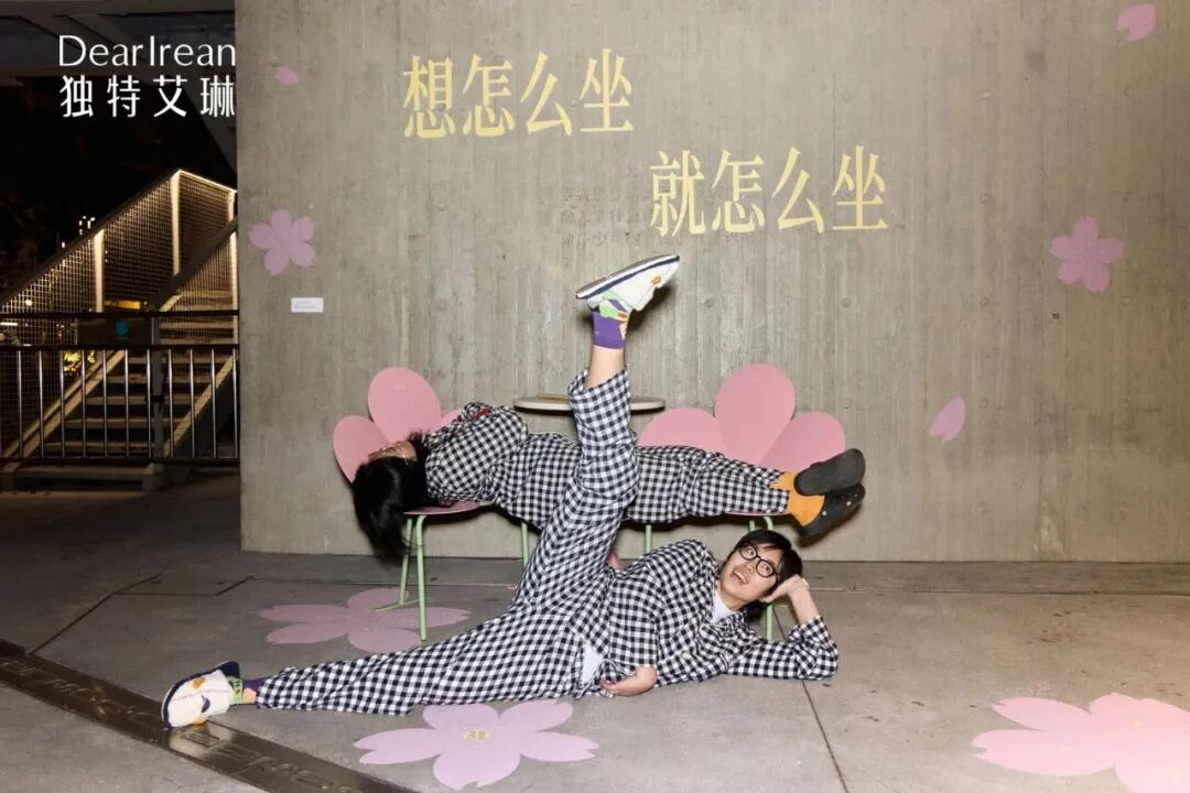 不再温婉：美妆品牌的叙事倒戈 | 营销事纪